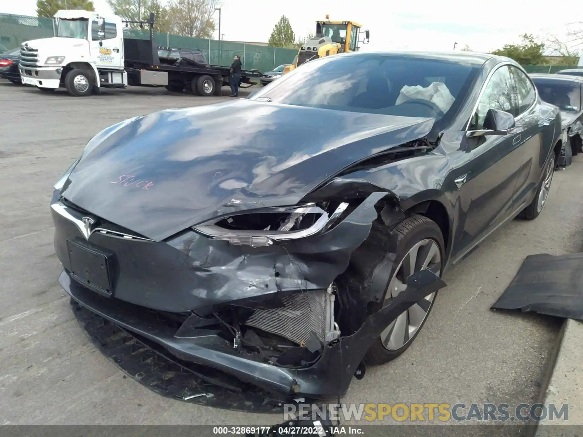 6 Photograph of a damaged car 5YJSA1E22LF379028 TESLA MODEL S 2020