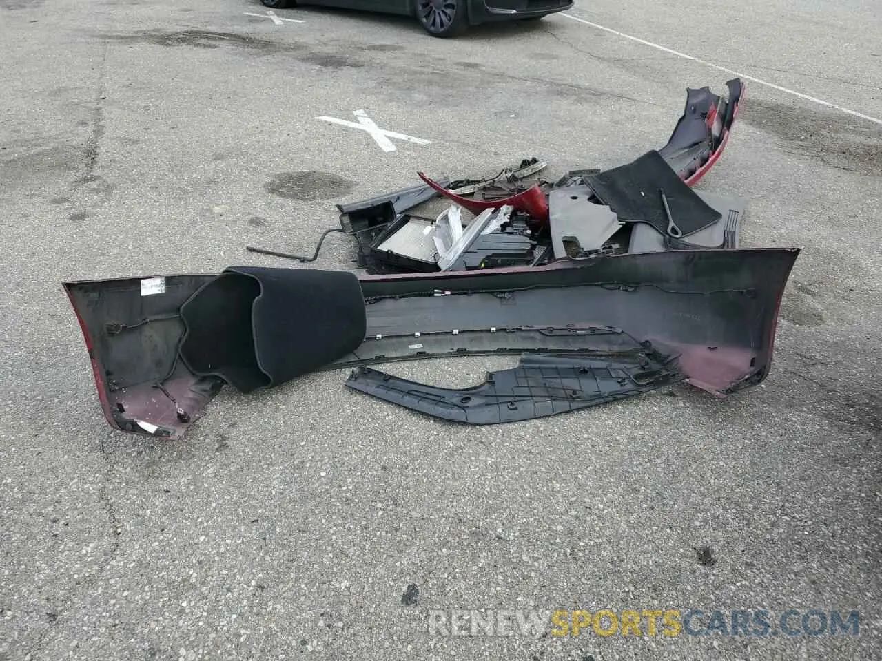 14 Photograph of a damaged car 5YJSA1E22LF401139 TESLA MODEL S 2020