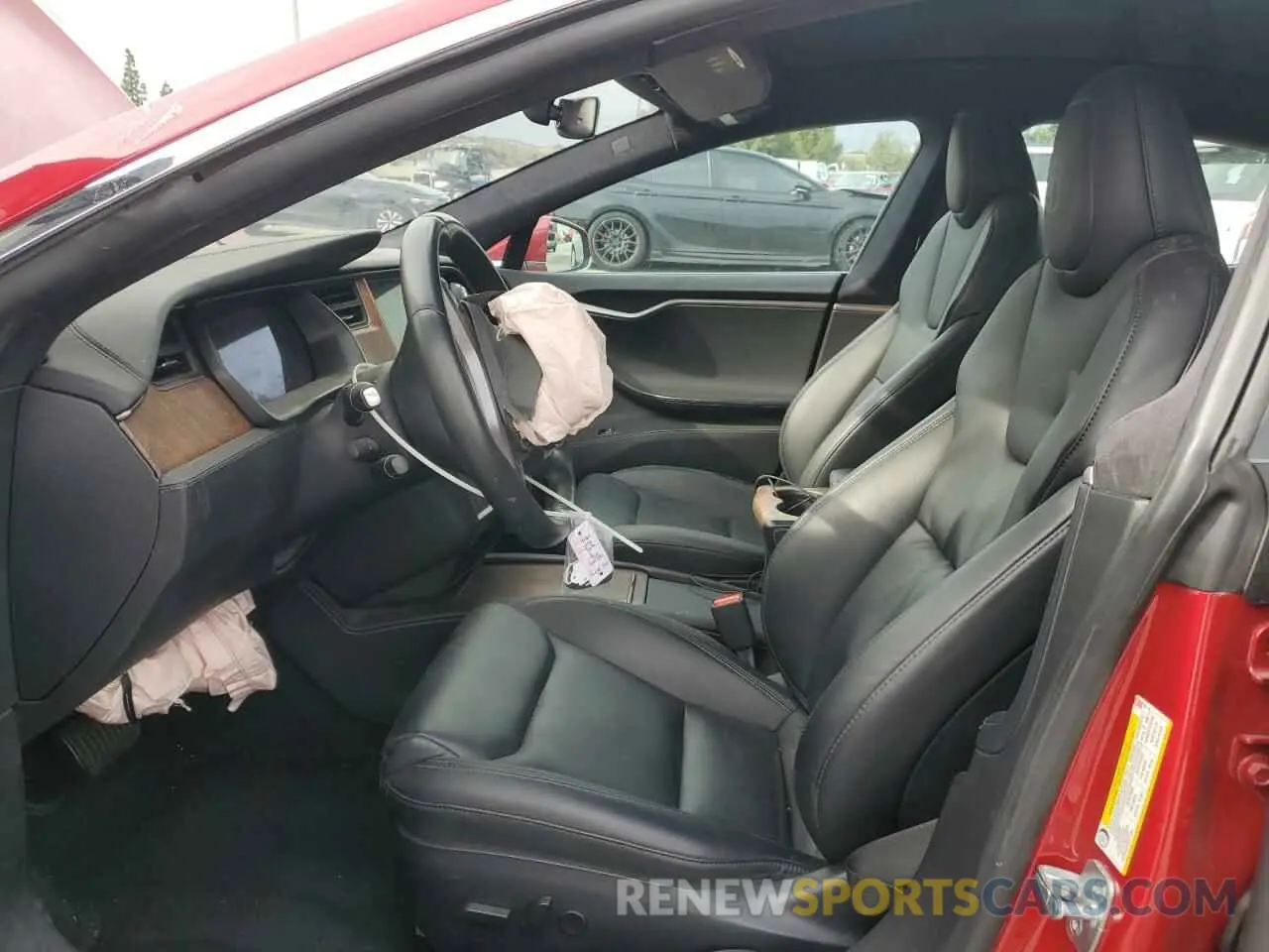 7 Photograph of a damaged car 5YJSA1E22LF401139 TESLA MODEL S 2020