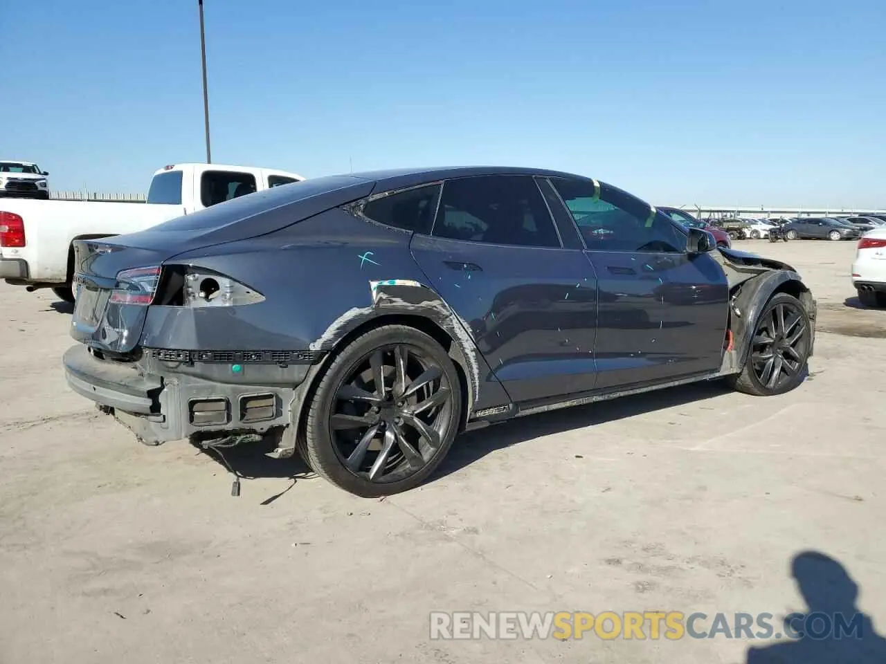 3 Photograph of a damaged car 5YJSA1E23LF366076 TESLA MODEL S 2020