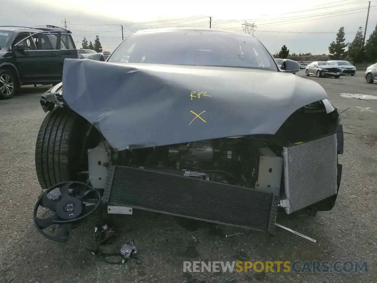 5 Photograph of a damaged car 5YJSA1E23LF381919 TESLA MODEL S 2020