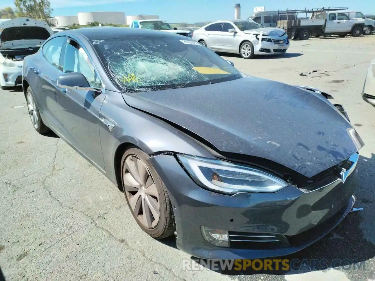 1 Photograph of a damaged car 5YJSA1E23LF400033 TESLA MODEL S 2020