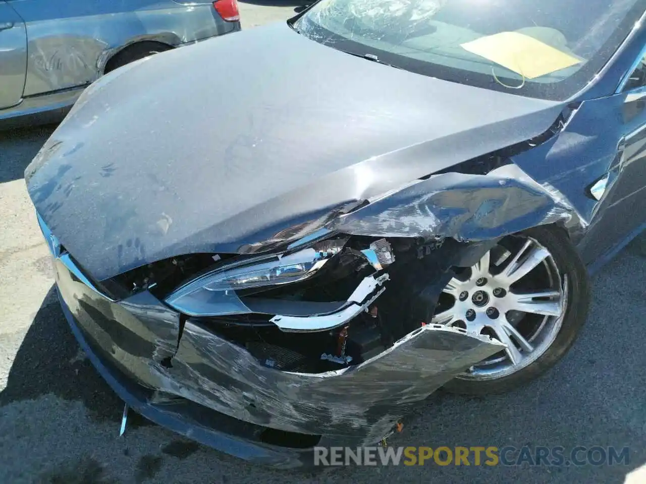 9 Photograph of a damaged car 5YJSA1E23LF400033 TESLA MODEL S 2020