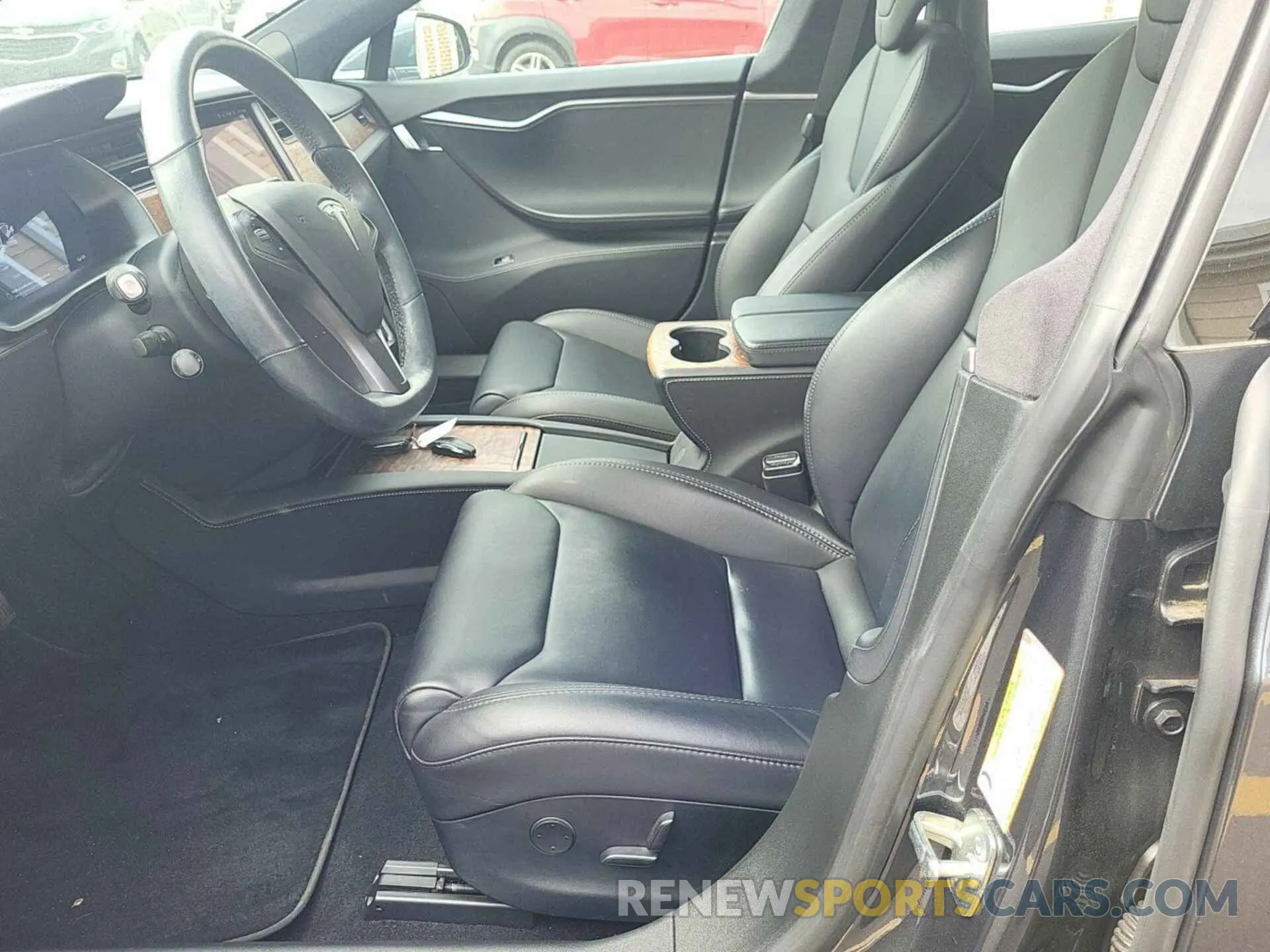 14 Photograph of a damaged car 5YJSA1E24LF355944 TESLA MODEL S 2020