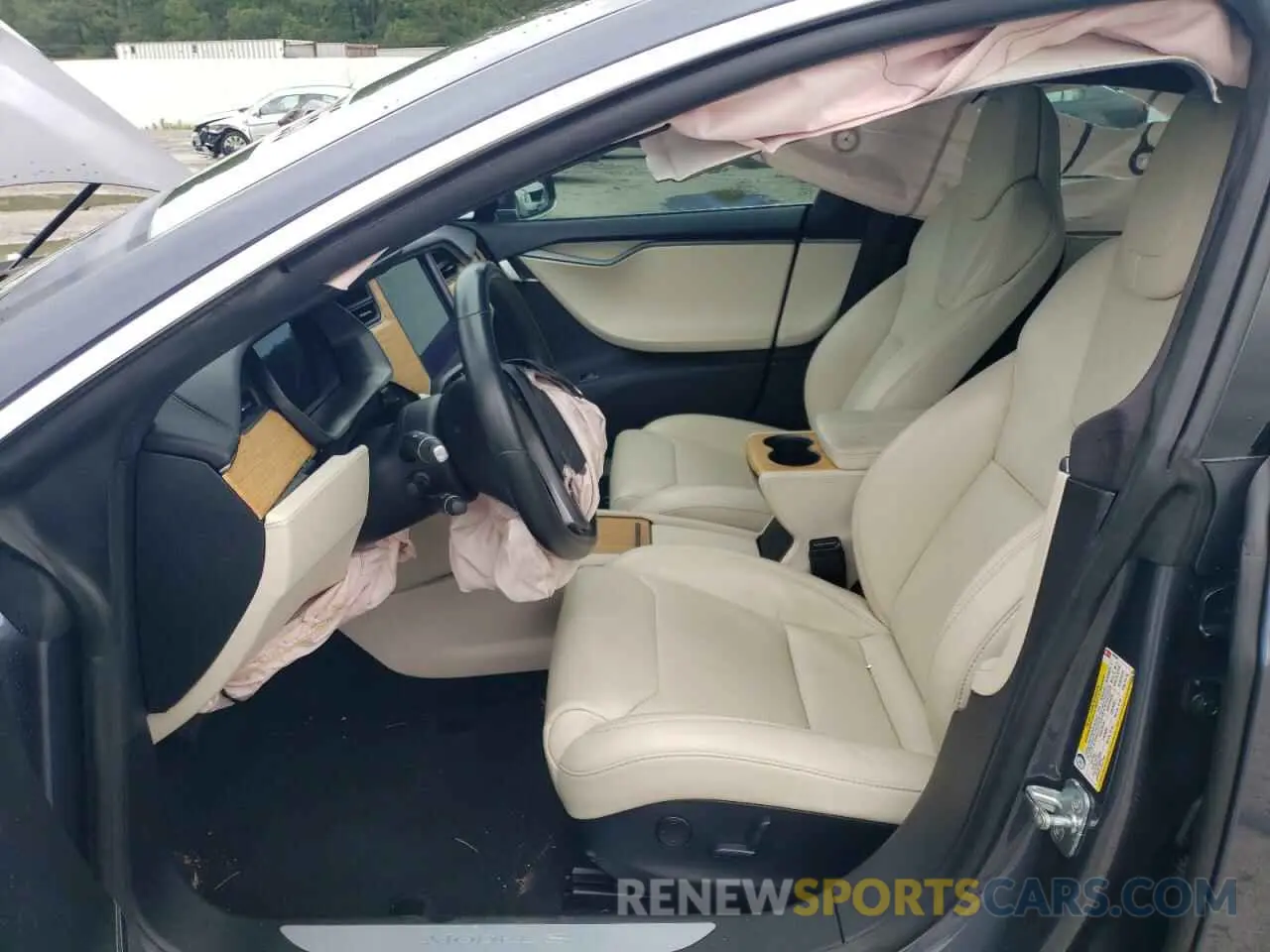 7 Photograph of a damaged car 5YJSA1E24LF360335 TESLA MODEL S 2020