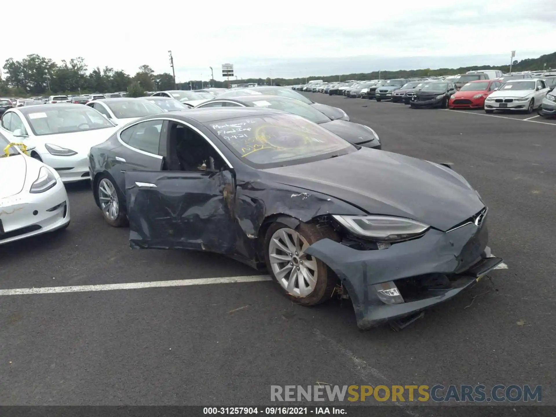 1 Photograph of a damaged car 5YJSA1E25LF359632 TESLA MODEL S 2020