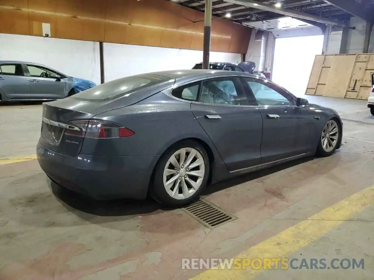 3 Photograph of a damaged car 5YJSA1E25LF360702 TESLA MODEL S 2020