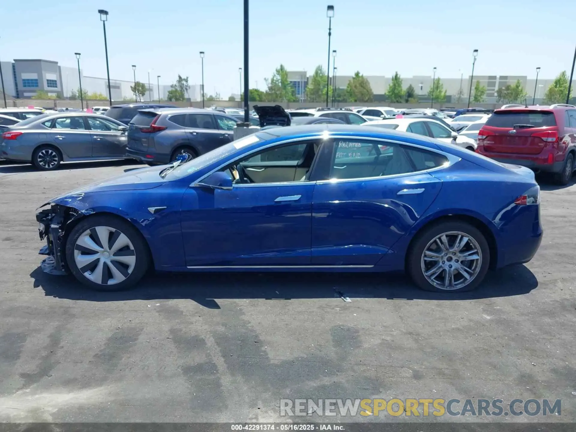 15 Photograph of a damaged car 5YJSA1E25LF396292 TESLA MODEL S 2020