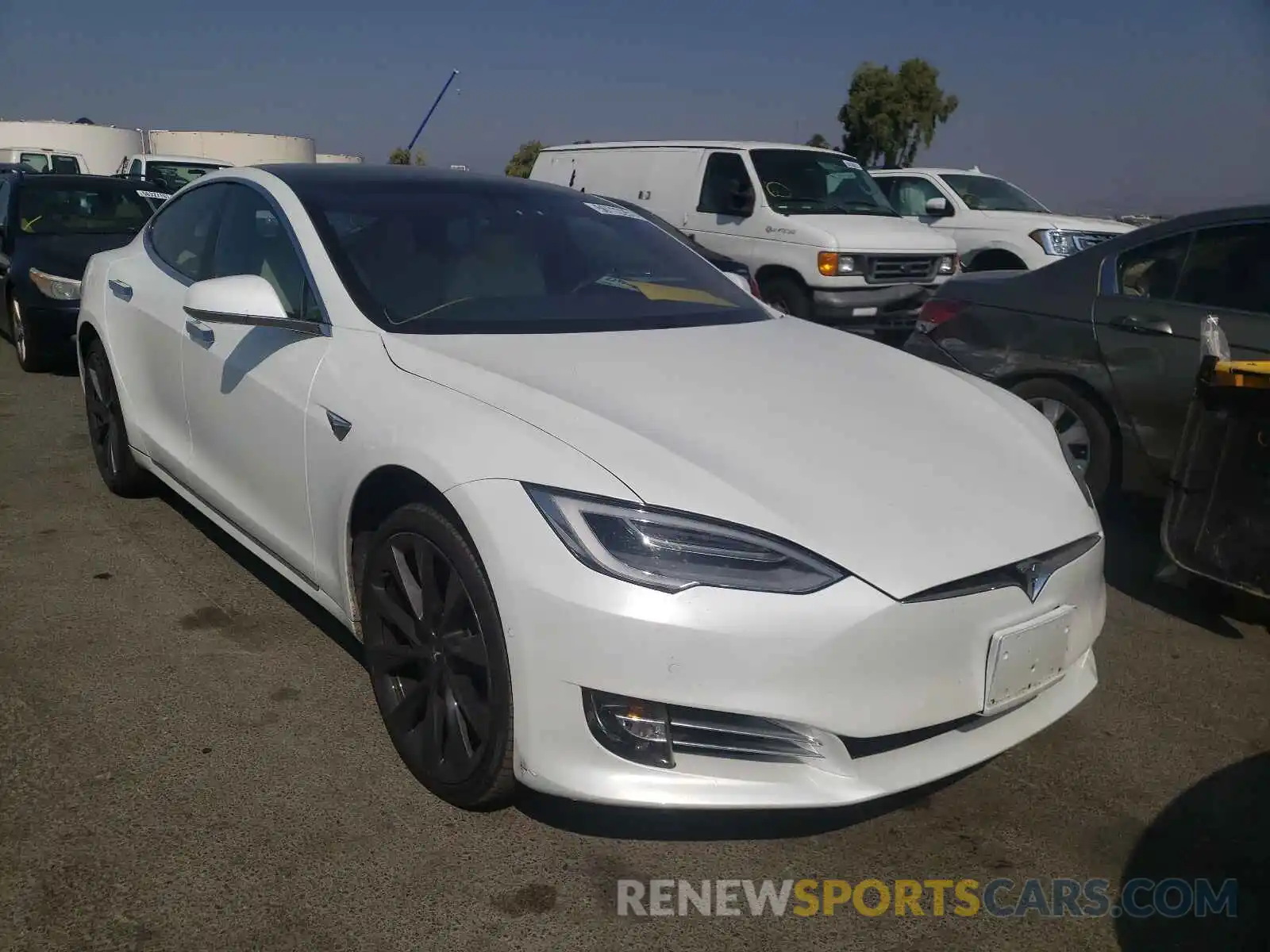 1 Photograph of a damaged car 5YJSA1E26LF370526 TESLA MODEL S 2020