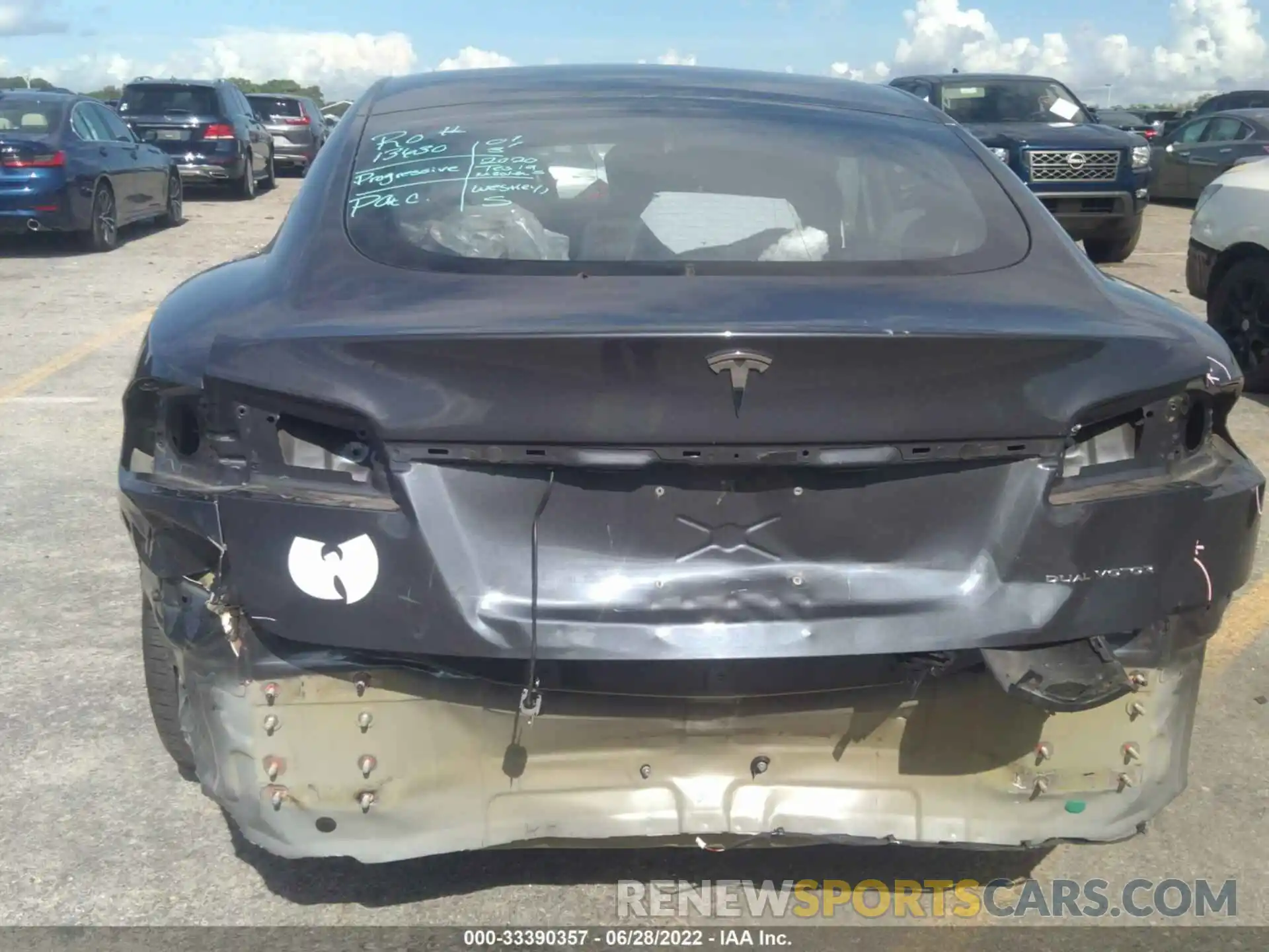 6 Photograph of a damaged car 5YJSA1E26LF381865 TESLA MODEL S 2020