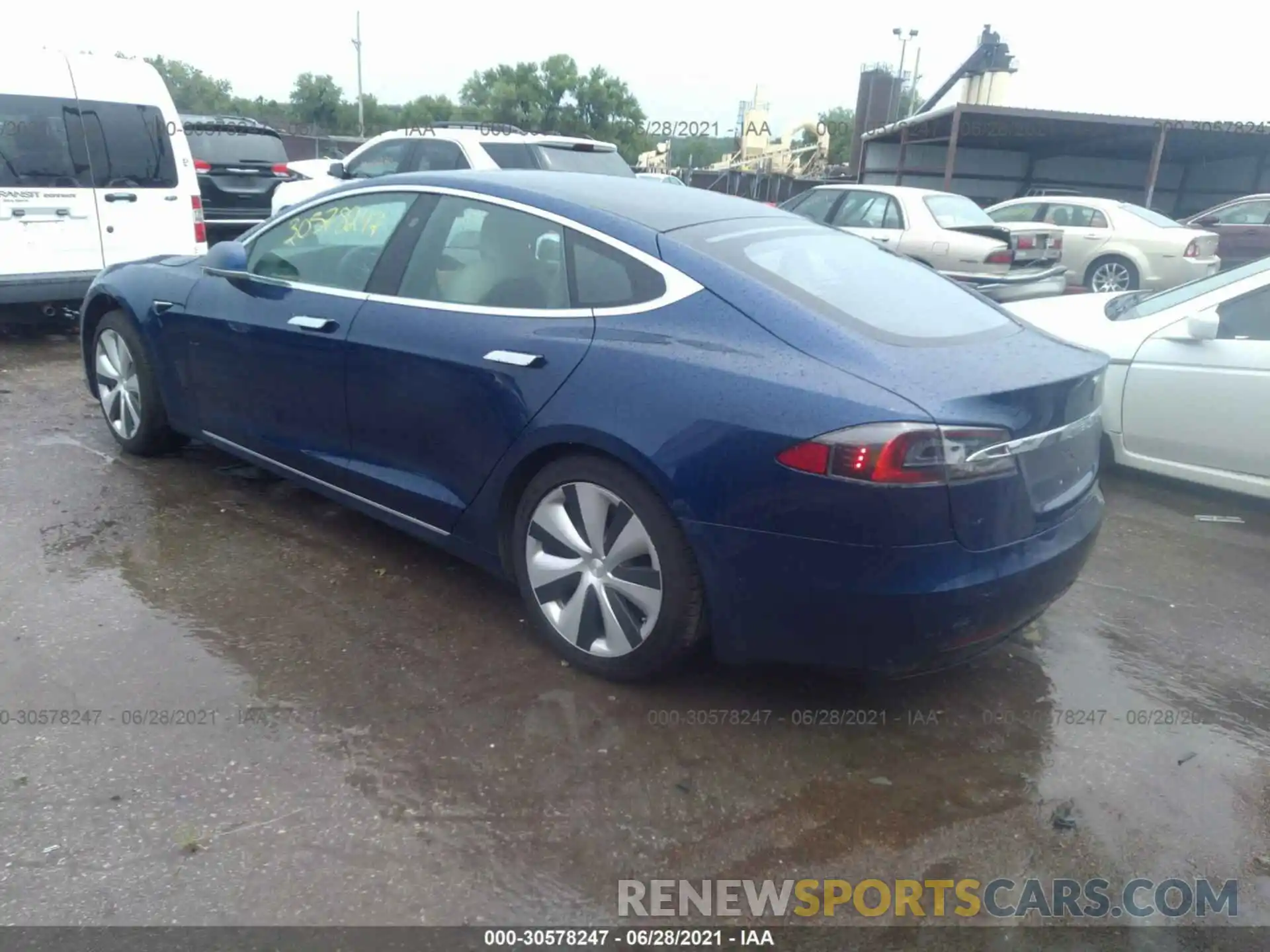 3 Photograph of a damaged car 5YJSA1E26LF411236 TESLA MODEL S 2020