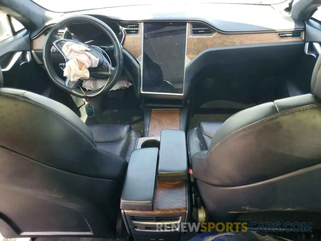 8 Photograph of a damaged car 5YJSA1E27LF361351 TESLA MODEL S 2020