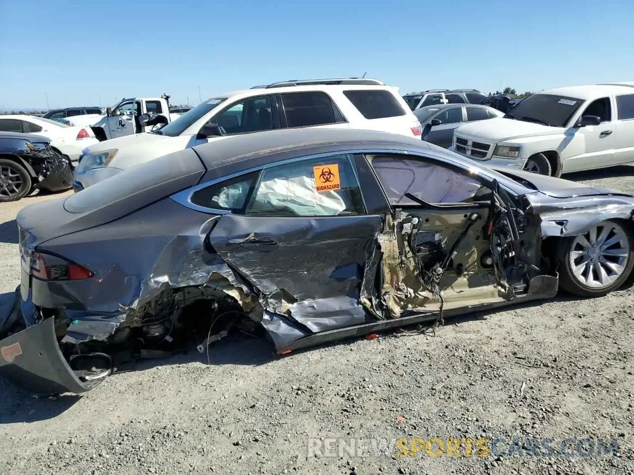 9 Photograph of a damaged car 5YJSA1E27LF363987 TESLA MODEL S 2020