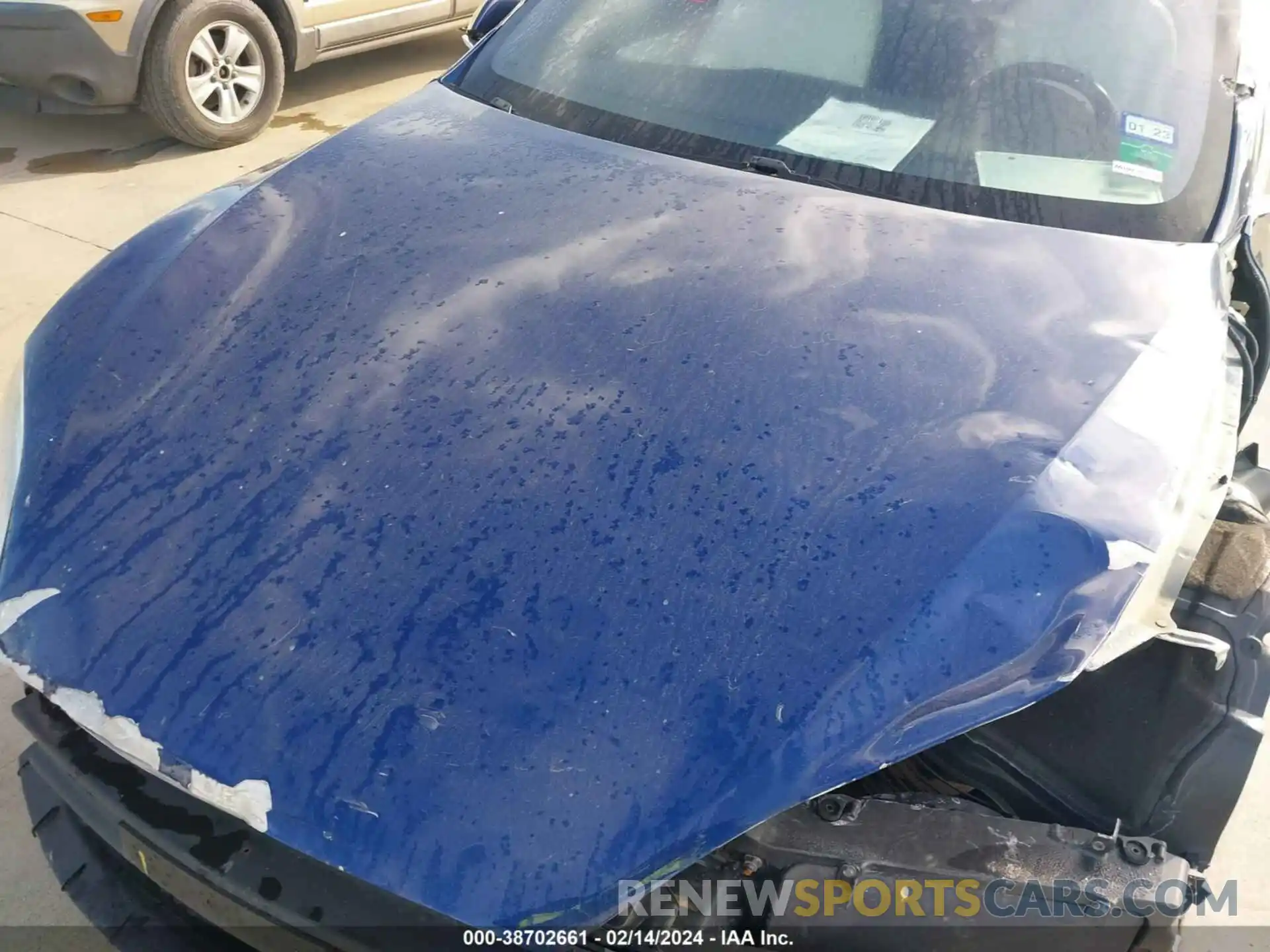 10 Photograph of a damaged car 5YJSA1E27LF366694 TESLA MODEL S 2020