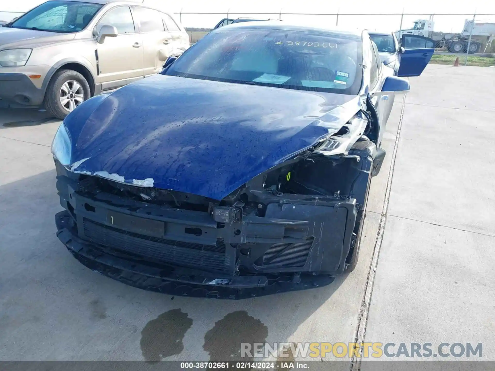 6 Photograph of a damaged car 5YJSA1E27LF366694 TESLA MODEL S 2020