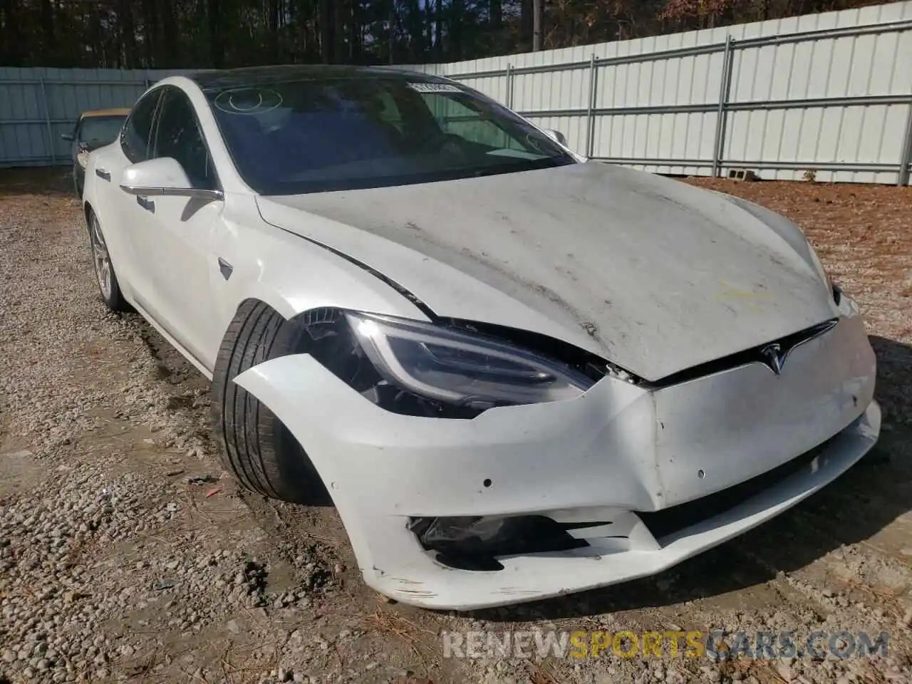 1 Photograph of a damaged car 5YJSA1E28LF381933 TESLA MODEL S 2020