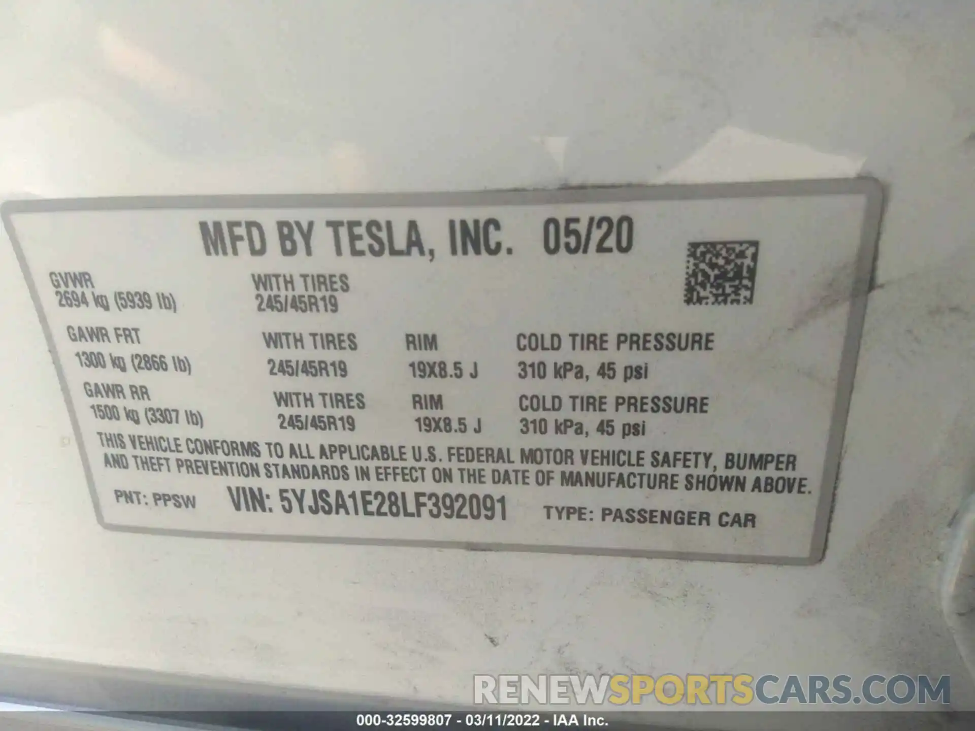 9 Photograph of a damaged car 5YJSA1E28LF392091 TESLA MODEL S 2020