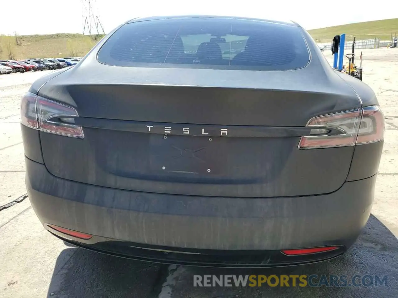 6 Photograph of a damaged car 5YJSA1E28LF400562 TESLA MODEL S 2020