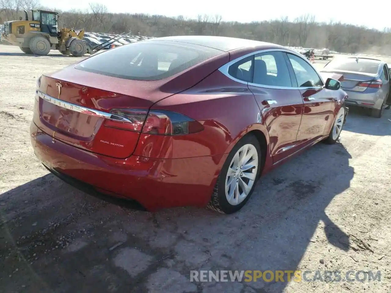 4 Photograph of a damaged car 5YJSA1E29LF350593 TESLA MODEL S 2020