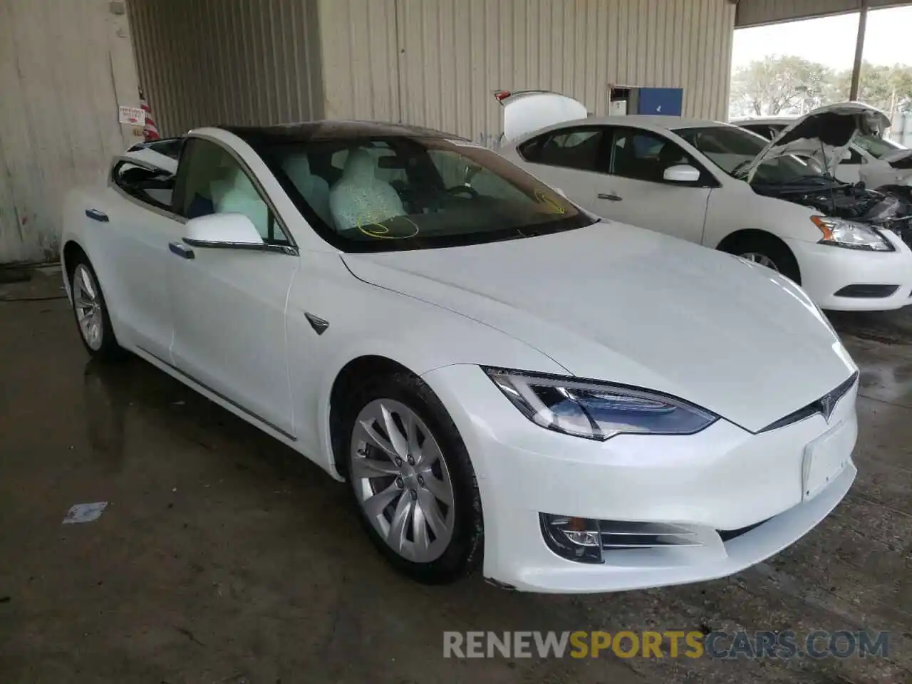 1 Photograph of a damaged car 5YJSA1E29LF363165 TESLA MODEL S 2020