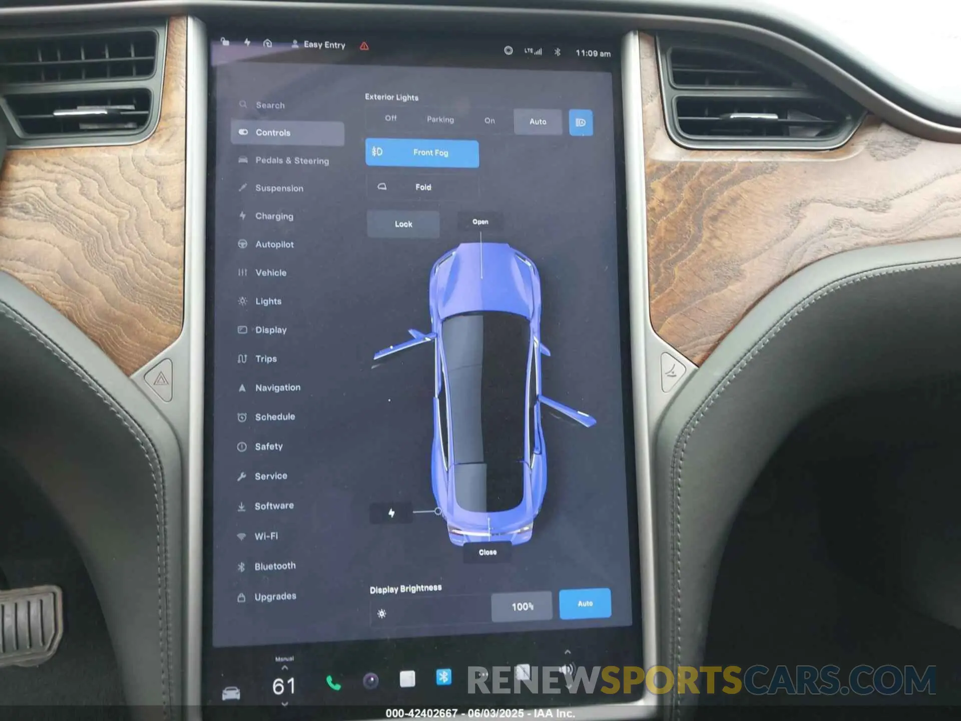 18 Photograph of a damaged car 5YJSA1E29LF363957 TESLA MODEL S 2020