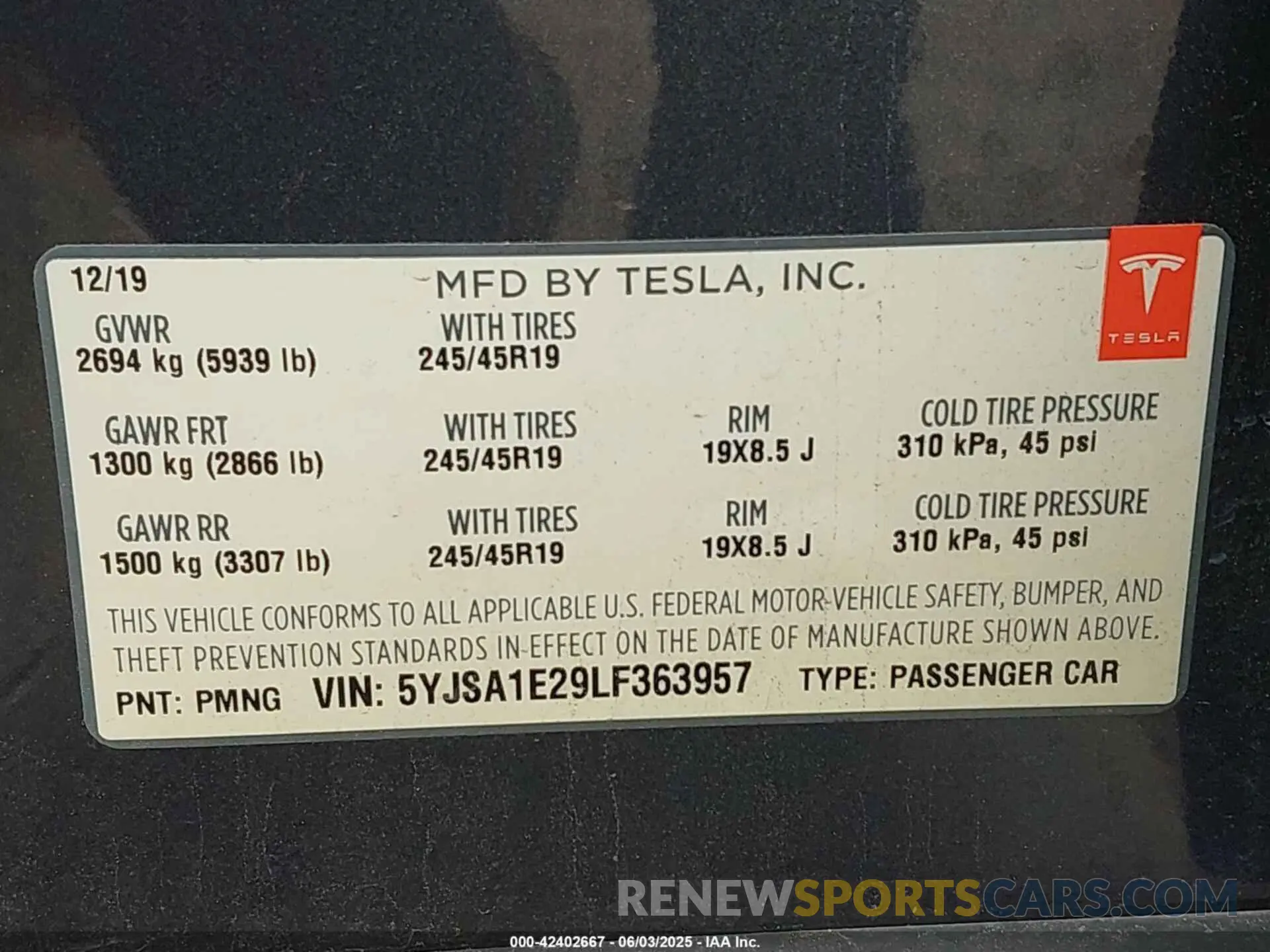 9 Photograph of a damaged car 5YJSA1E29LF363957 TESLA MODEL S 2020