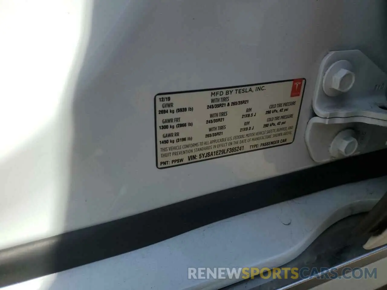 14 Photograph of a damaged car 5YJSA1E29LF365241 TESLA MODEL S 2020