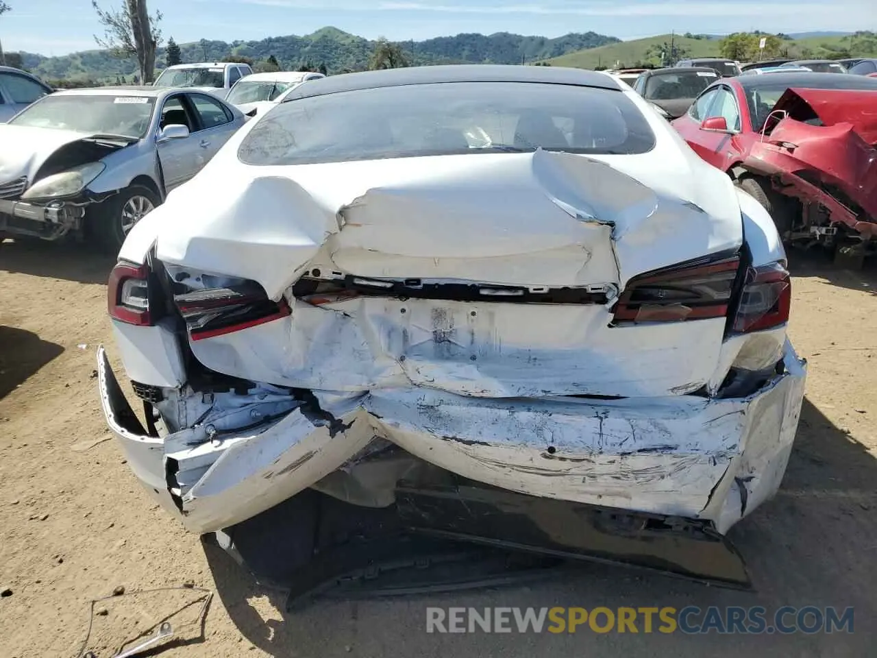 6 Photograph of a damaged car 5YJSA1E29LF365241 TESLA MODEL S 2020