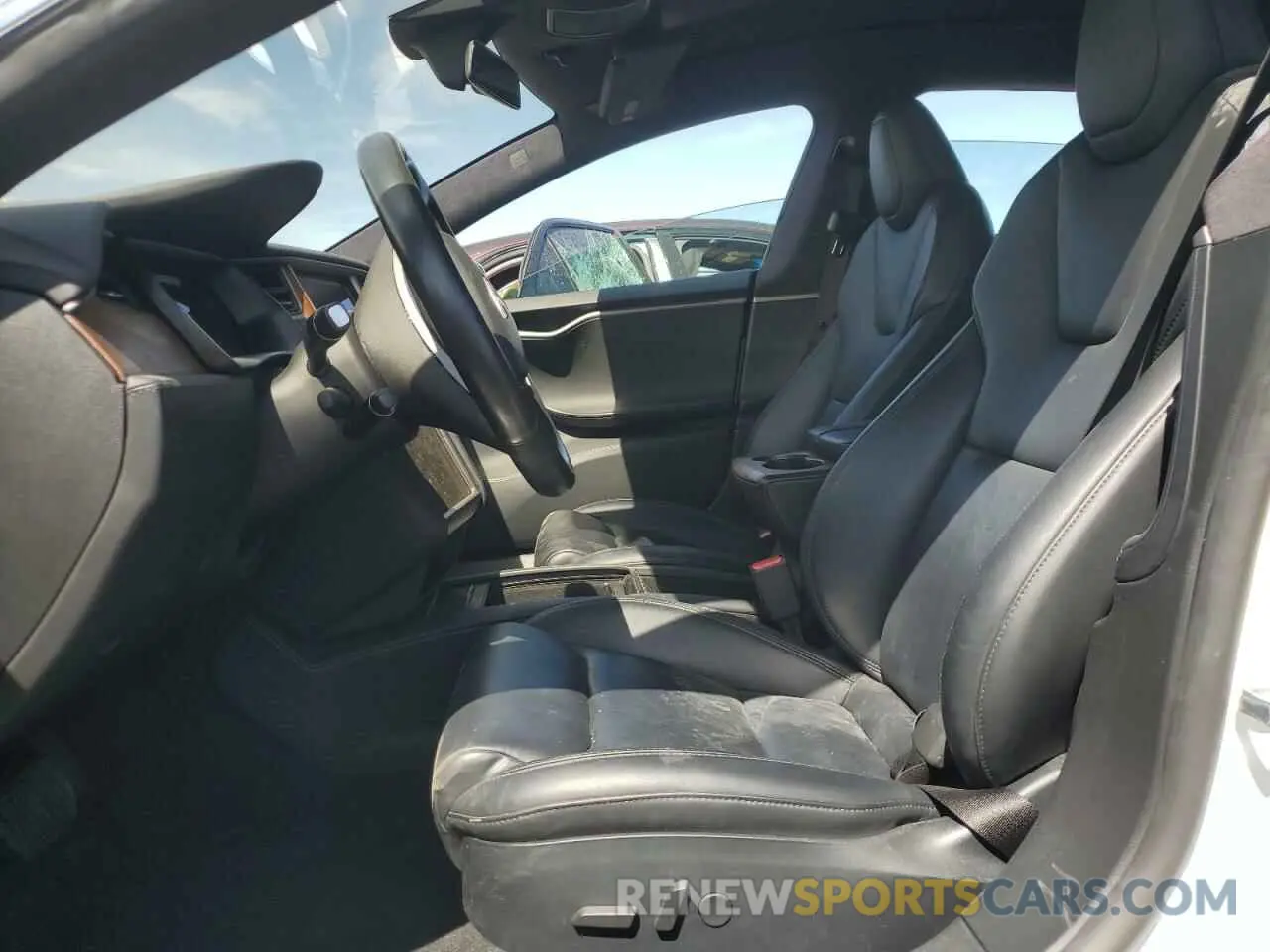 7 Photograph of a damaged car 5YJSA1E29LF365241 TESLA MODEL S 2020
