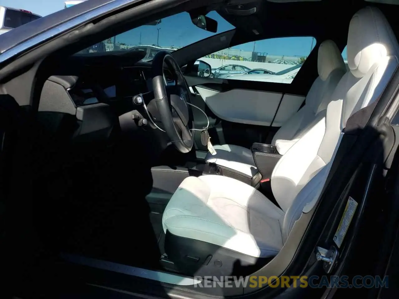 7 Photograph of a damaged car 5YJSA1E29LF366969 TESLA MODEL S 2020