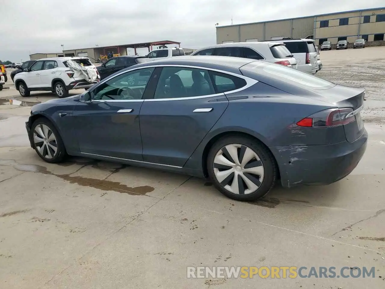 2 Photograph of a damaged car 5YJSA1E29LF385201 TESLA MODEL S 2020