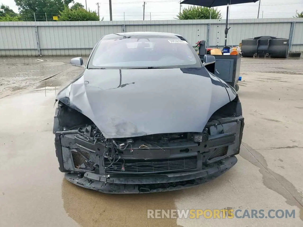 5 Photograph of a damaged car 5YJSA1E29LF385201 TESLA MODEL S 2020