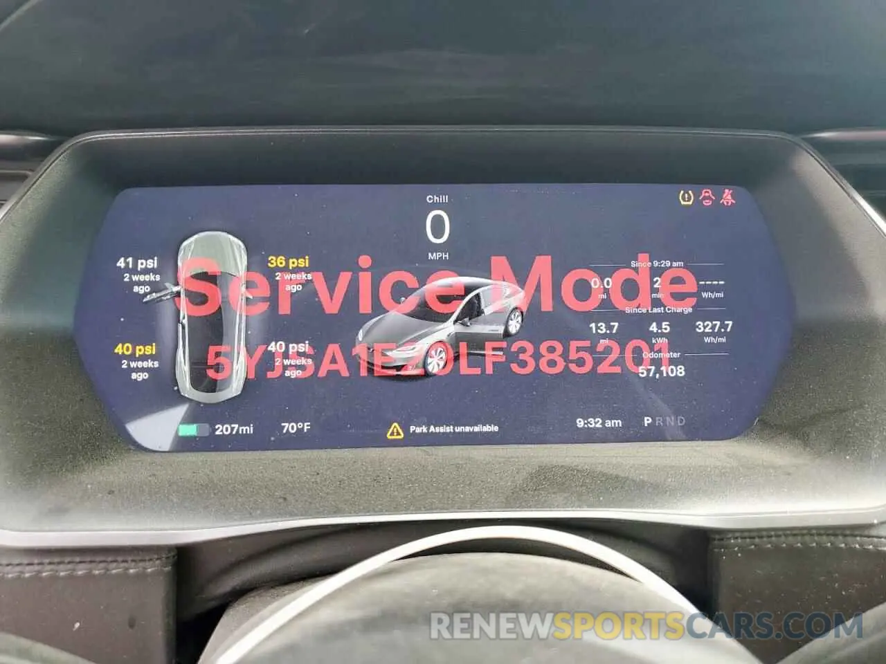 9 Photograph of a damaged car 5YJSA1E29LF385201 TESLA MODEL S 2020