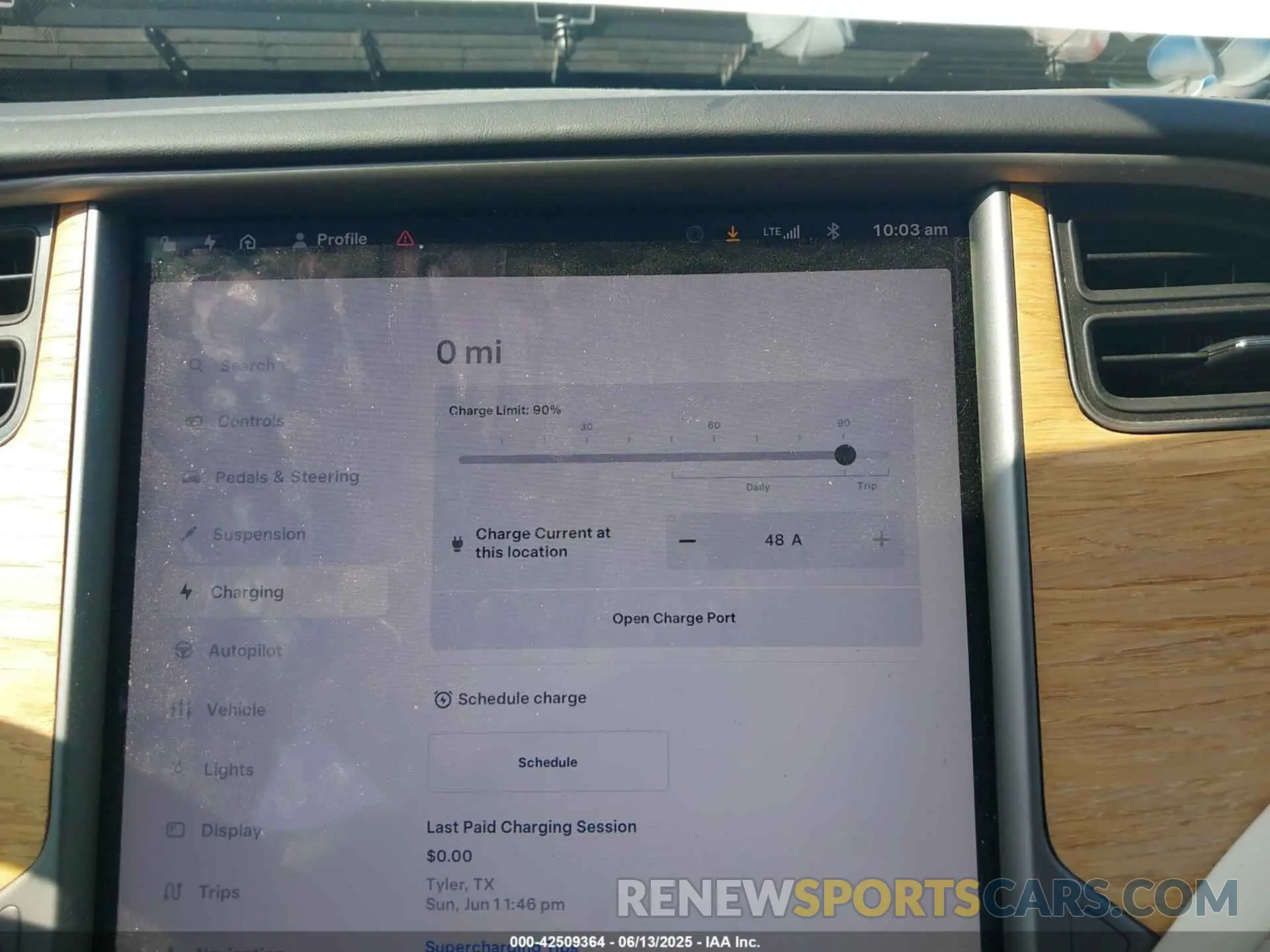 16 Photograph of a damaged car 5YJSA1E29LF389023 TESLA MODEL S 2020