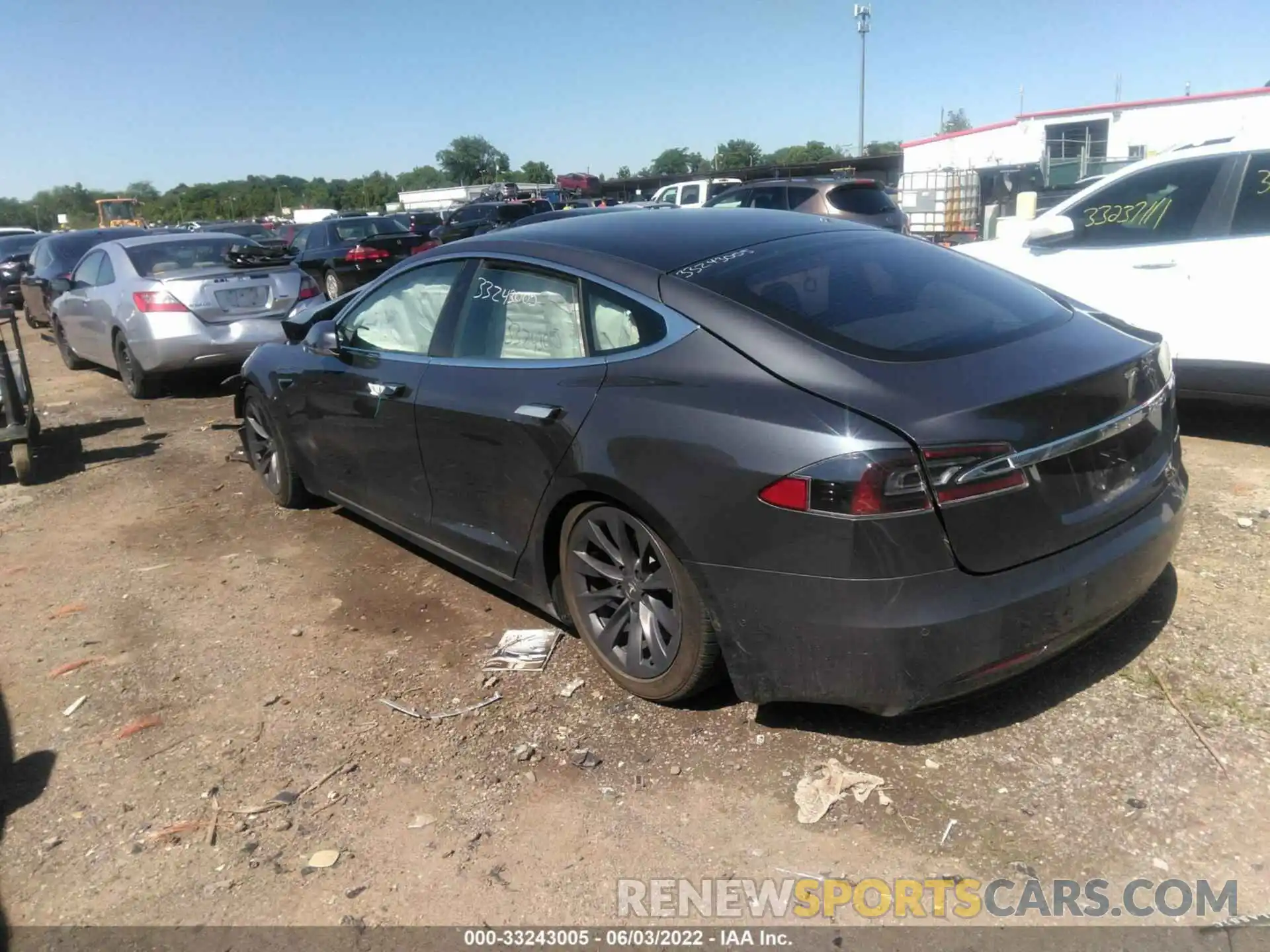 3 Photograph of a damaged car 5YJSA1E29LF392293 TESLA MODEL S 2020