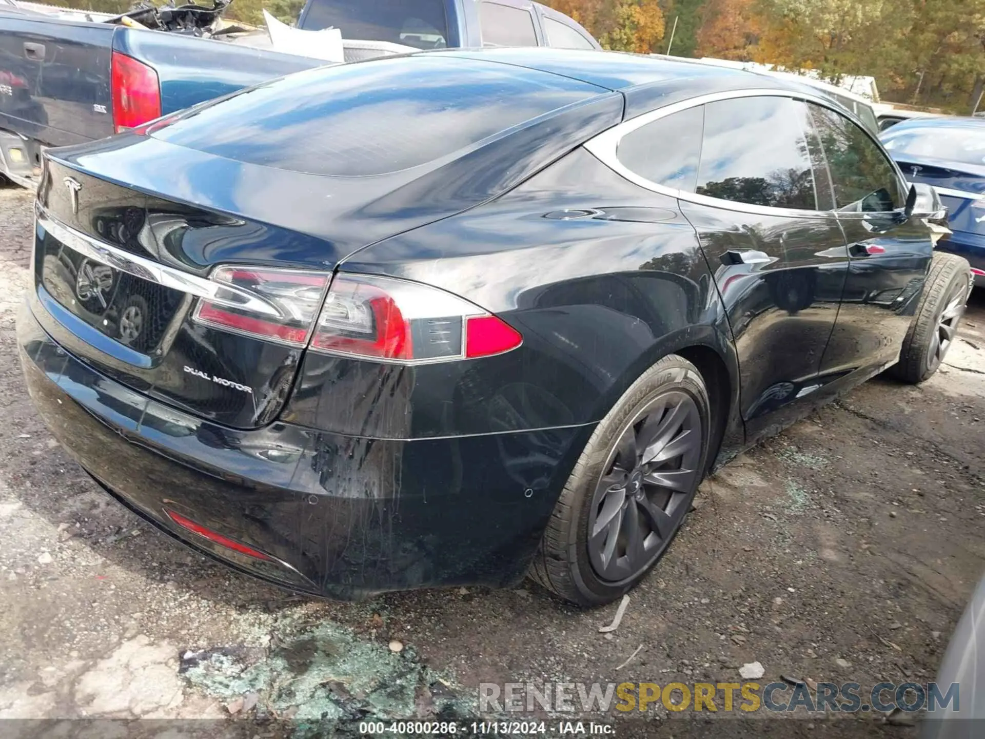 4 Photograph of a damaged car 5YJSA1E29LF398658 TESLA MODEL S 2020