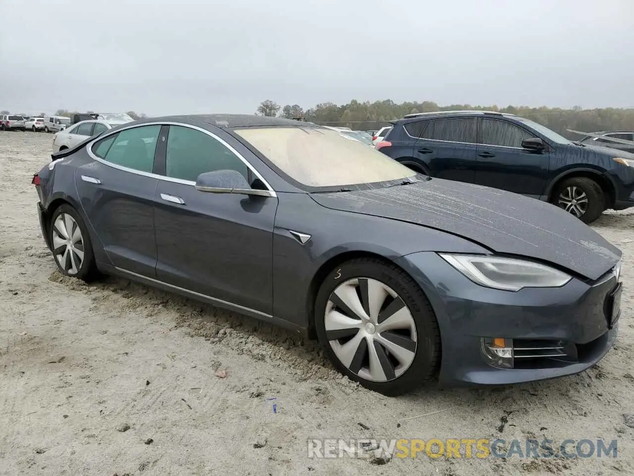 4 Photograph of a damaged car 5YJSA1E29LF412901 TESLA MODEL S 2020