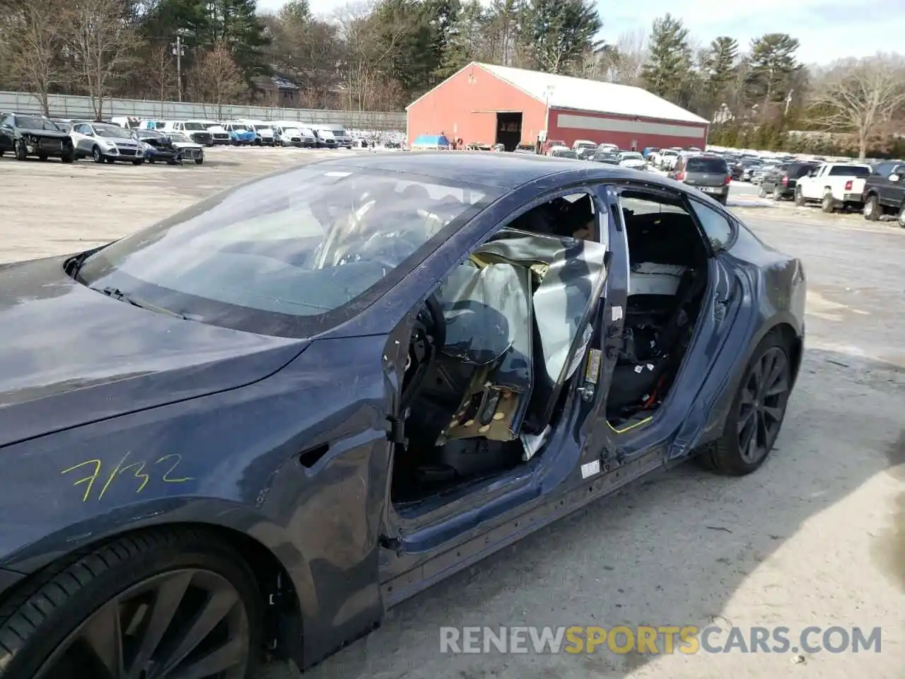 9 Photograph of a damaged car 5YJSA1E2XLF370903 TESLA MODEL S 2020