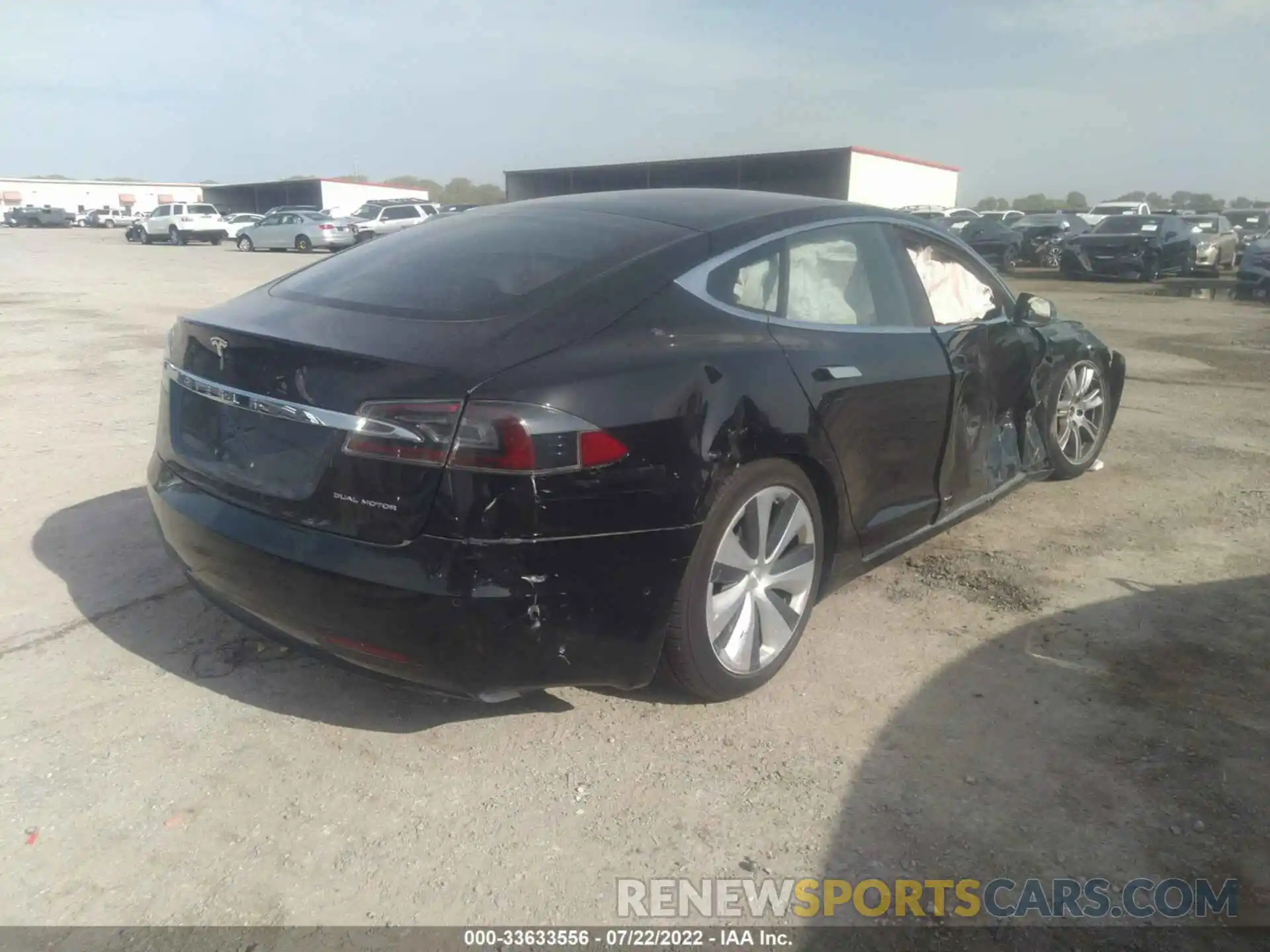 4 Photograph of a damaged car 5YJSA1E2XLF409313 TESLA MODEL S 2020