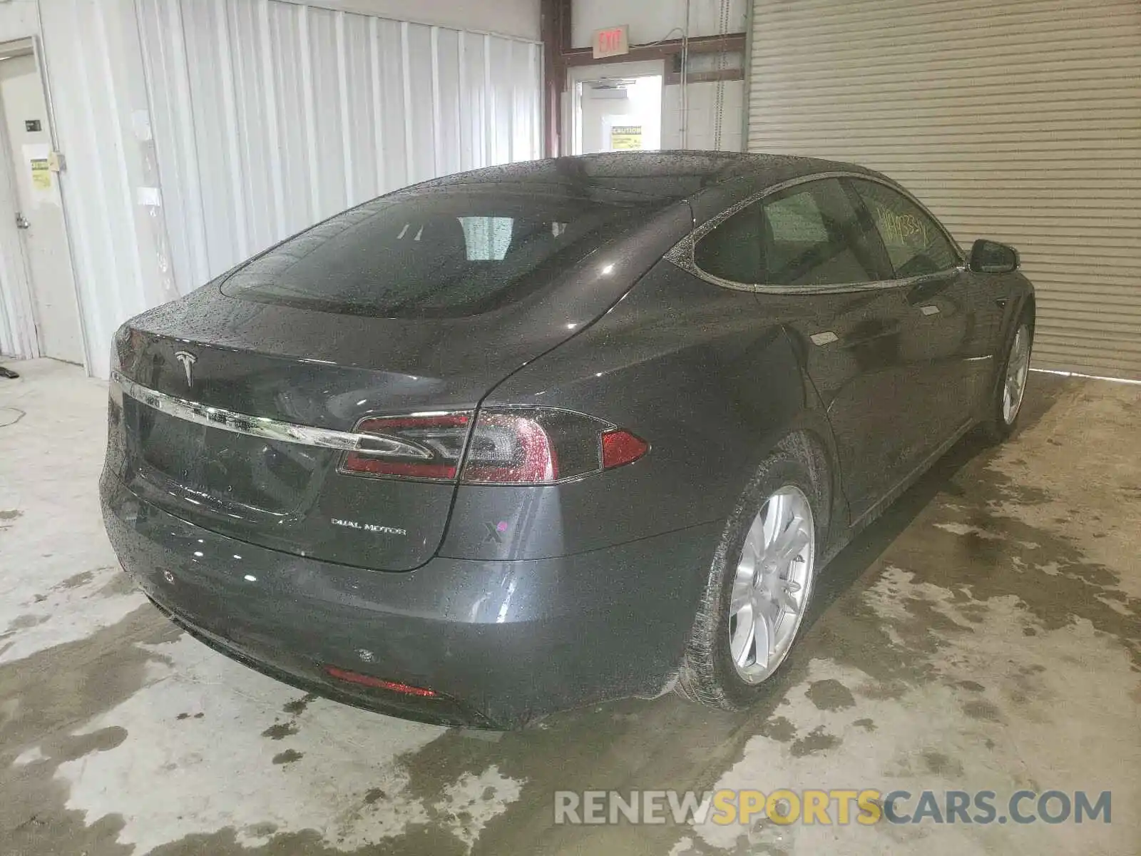 4 Photograph of a damaged car 5YJSA1E2XLF414883 TESLA MODEL S 2020