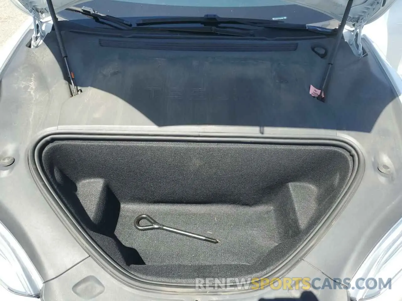 11 Photograph of a damaged car 5YJSA1E42LF401157 TESLA MODEL S 2020