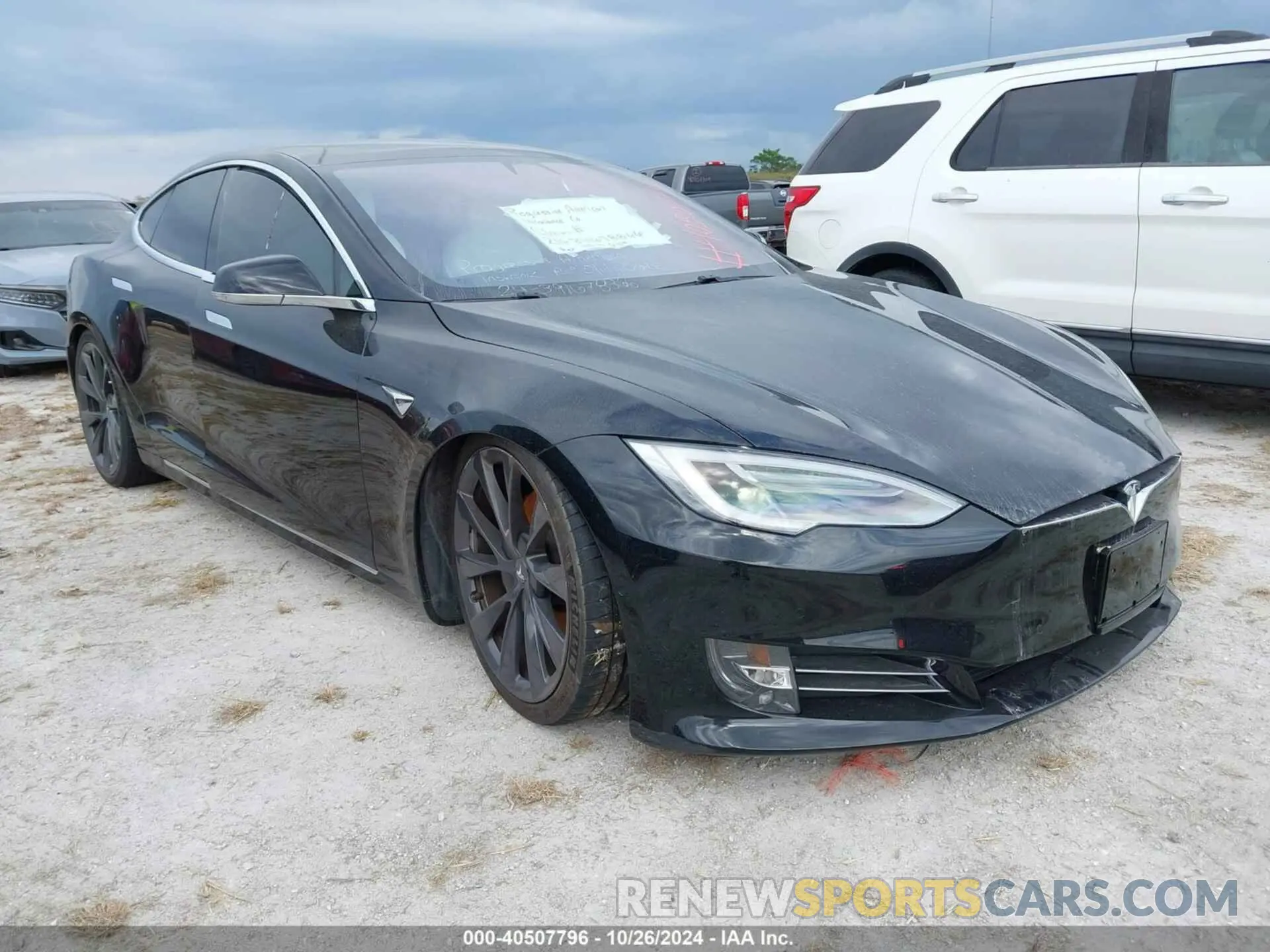 1 Photograph of a damaged car 5YJSA1E43LF358982 TESLA MODEL S 2020
