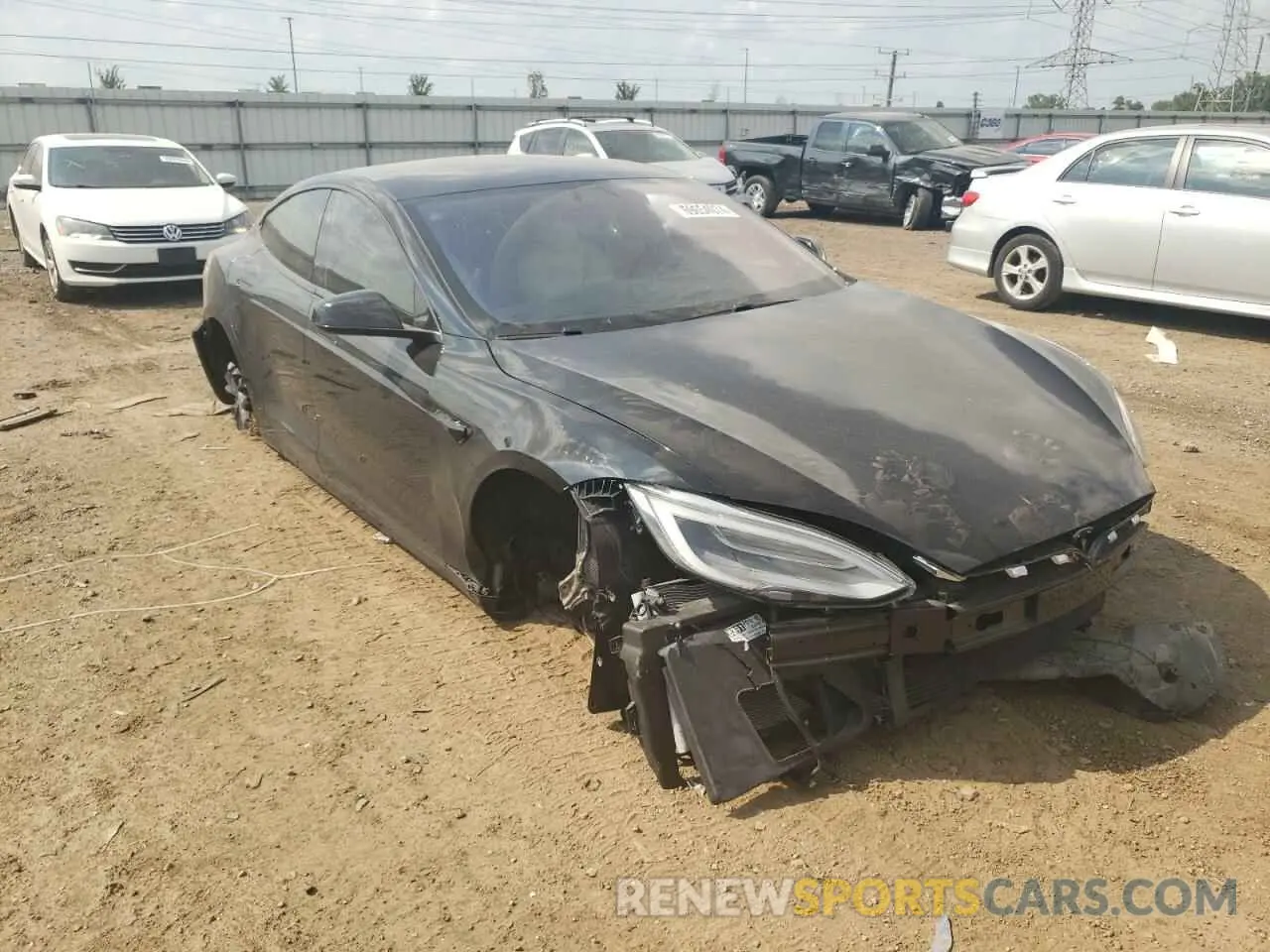 4 Photograph of a damaged car 5YJSA1E43LF367035 TESLA MODEL S 2020