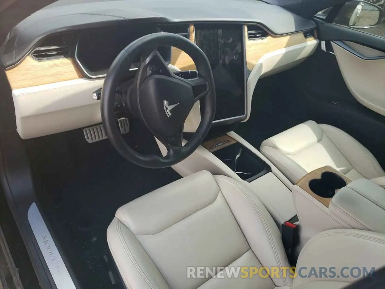 8 Photograph of a damaged car 5YJSA1E43LF367035 TESLA MODEL S 2020