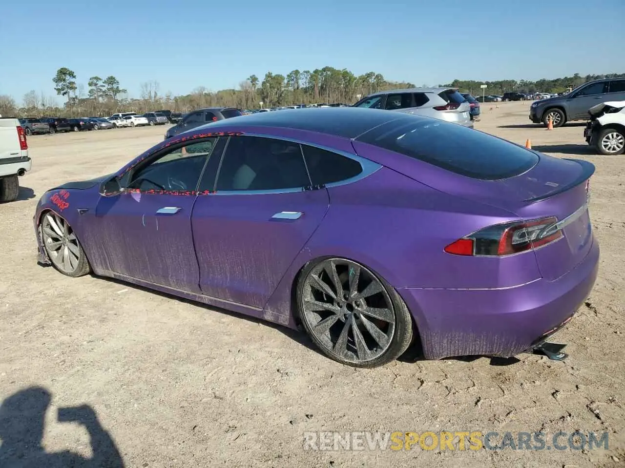 2 Photograph of a damaged car 5YJSA1E44LF364189 TESLA MODEL S 2020