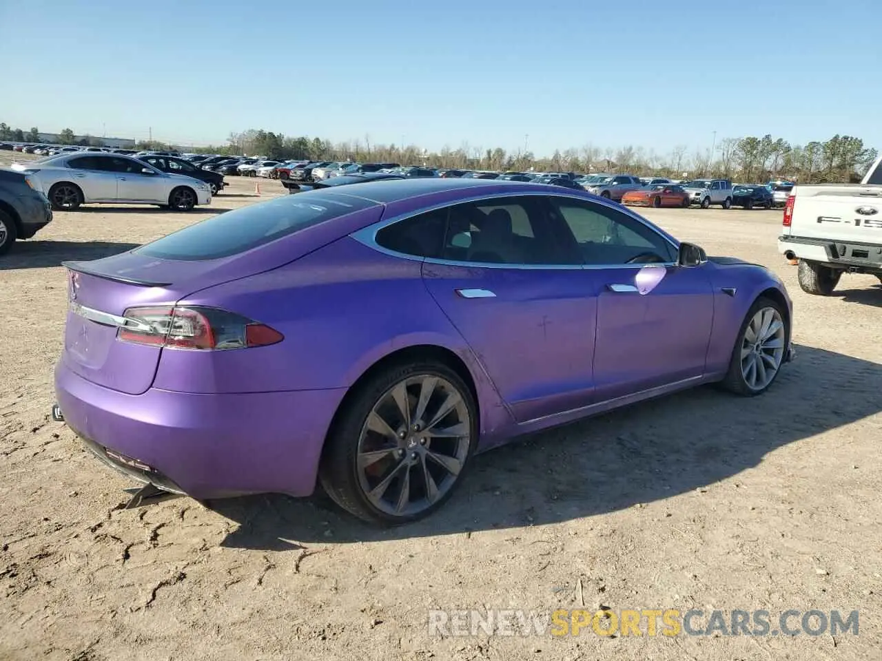 3 Photograph of a damaged car 5YJSA1E44LF364189 TESLA MODEL S 2020