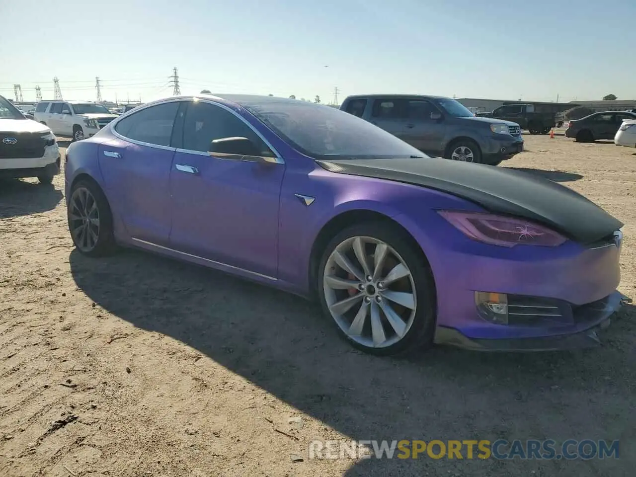4 Photograph of a damaged car 5YJSA1E44LF364189 TESLA MODEL S 2020