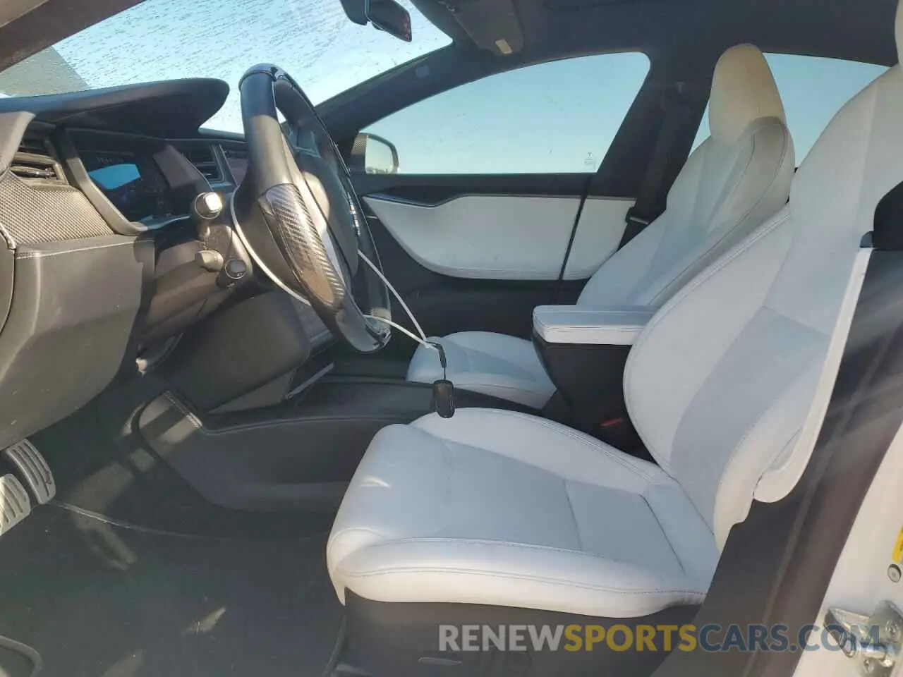 7 Photograph of a damaged car 5YJSA1E44LF364189 TESLA MODEL S 2020
