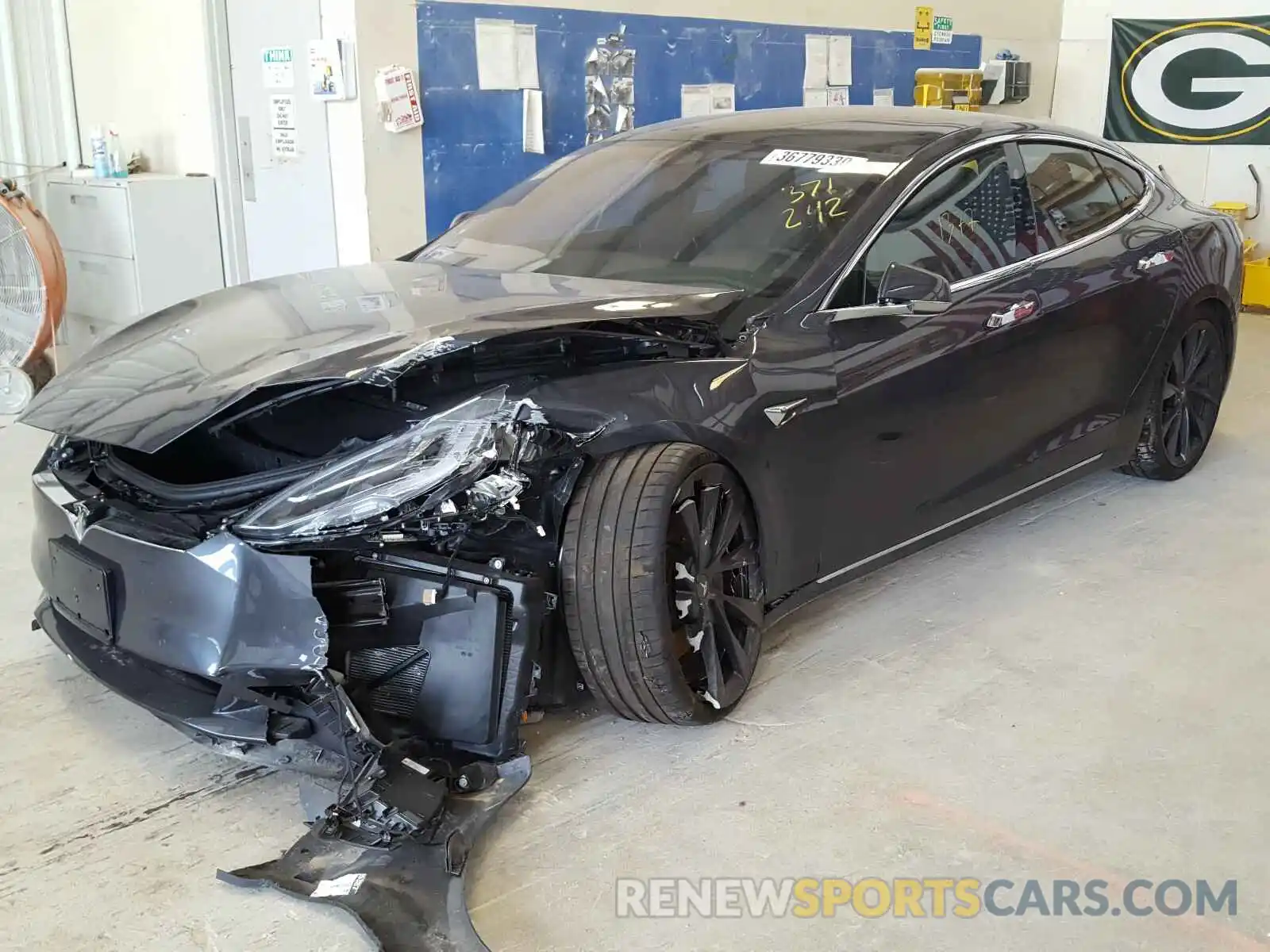 2 Photograph of a damaged car 5YJSA1E46LF371242 TESLA MODEL S 2020