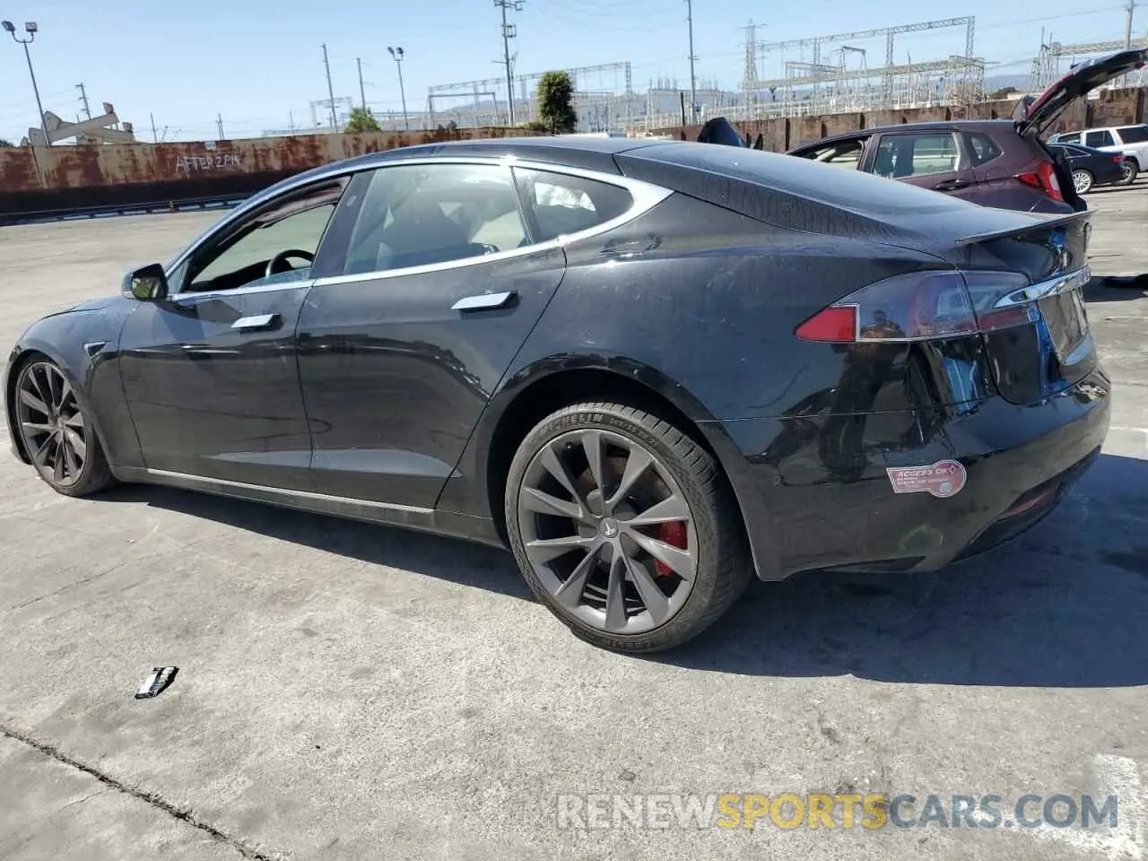 2 Photograph of a damaged car 5YJSA1E46LF396481 TESLA MODEL S 2020